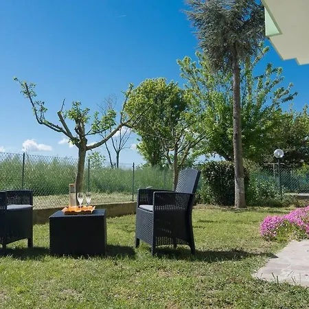Apartament Casa Brezza Tre Due Bagni E Giardino Privato